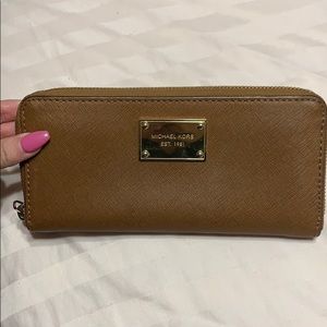 Michael Kors continental wallet